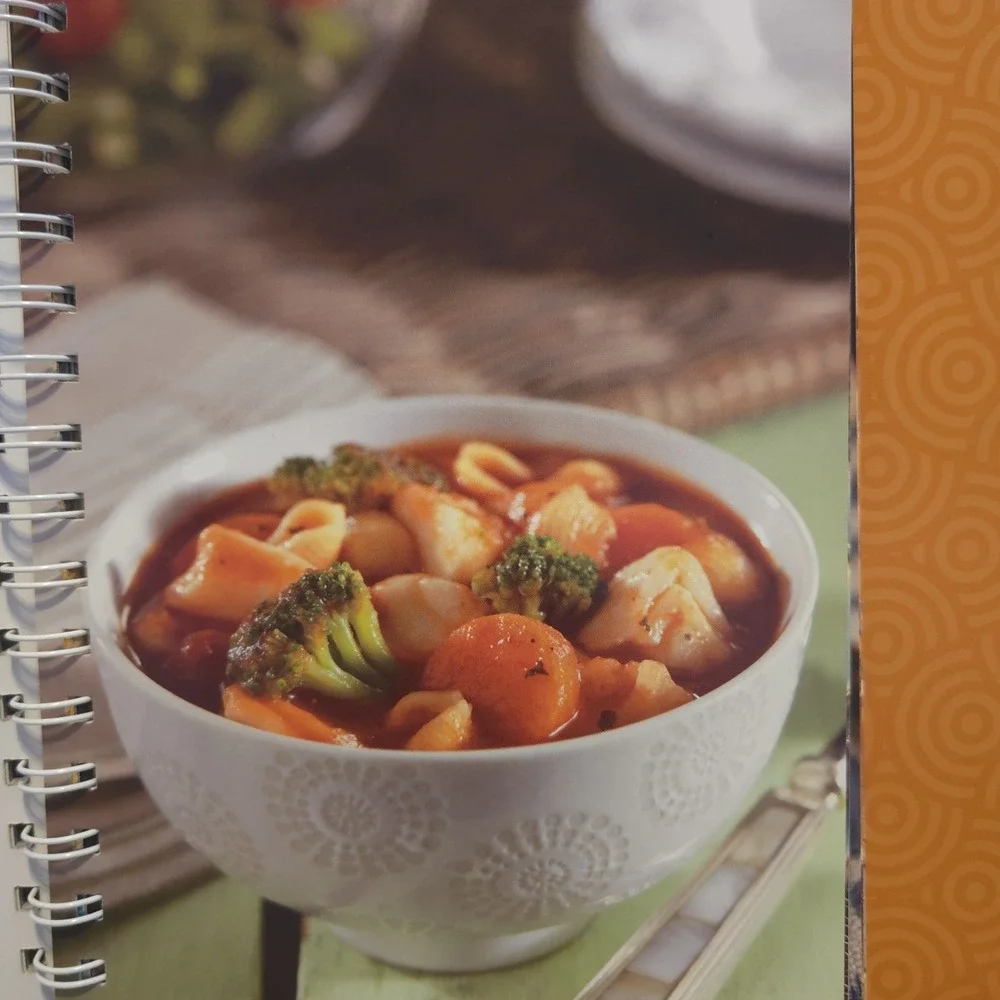 Dump Soups And Dump Dinners 2014 Lot Of 2 Cookbooks Favorite Brand Name Recipes